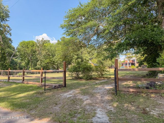 612 S Mcneill Street, Carthage, NC 28327