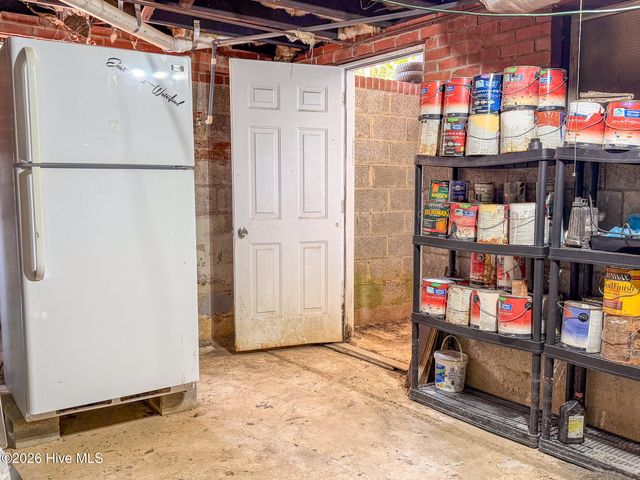 612 S Mcneill Street, Carthage, NC 28327