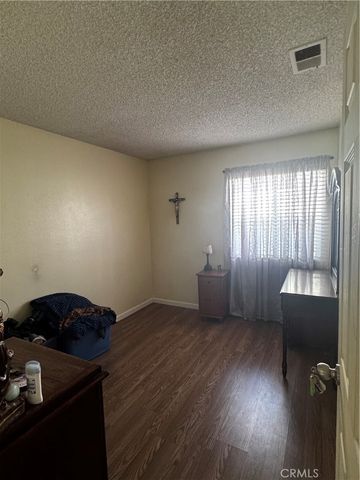 1486 Olivecrest, Perris, CA 92571