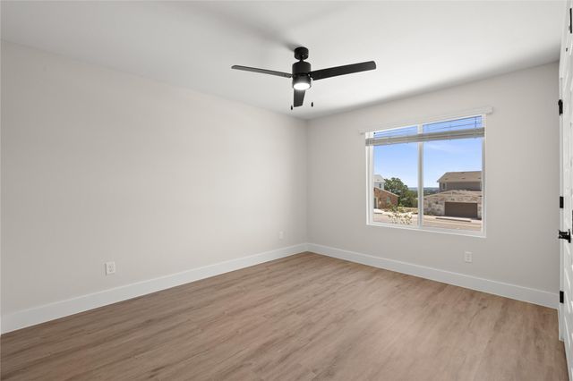 5514 Mobeetie LOOP, Bee Cave, TX 78738