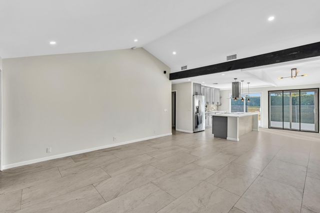 8316 Huntsman Place, Boca Raton, FL 33433