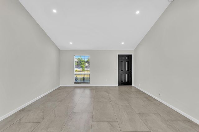 8316 Huntsman Place, Boca Raton, FL 33433