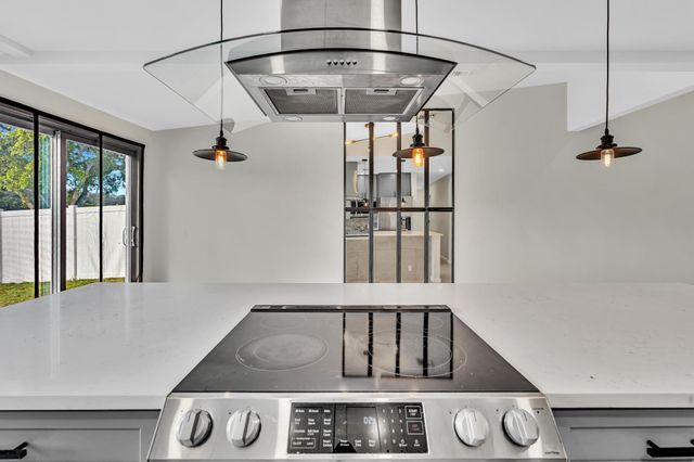 8316 Huntsman Place, Boca Raton, FL 33433