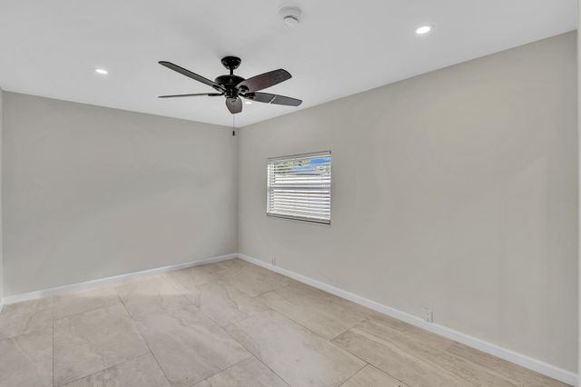 8316 Huntsman Place, Boca Raton, FL 33433