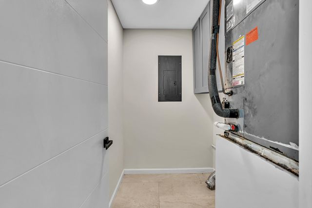 8316 Huntsman Place, Boca Raton, FL 33433