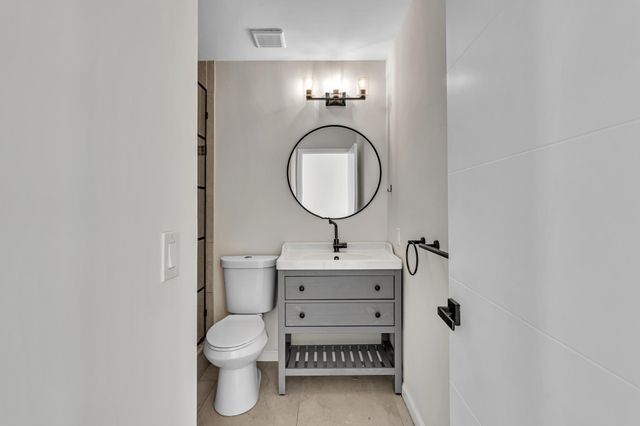 8316 Huntsman Place, Boca Raton, FL 33433