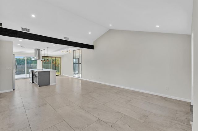 8316 Huntsman Place, Boca Raton, FL 33433