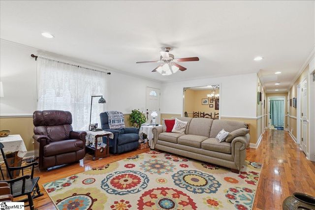 123 Richland Creek Drive, Westminster, SC 29693