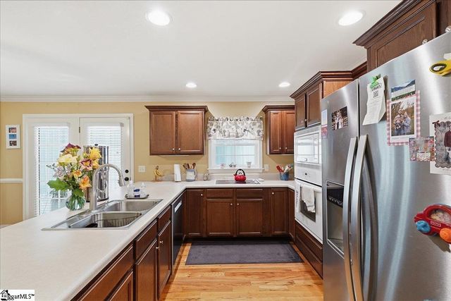 123 Richland Creek Drive, Westminster, SC 29693