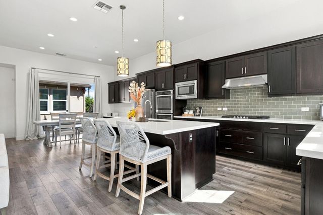 2025 Smokehouse Way, Roseville, CA 95747