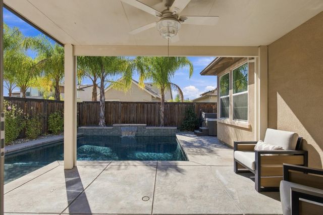 2025 Smokehouse Way, Roseville, CA 95747