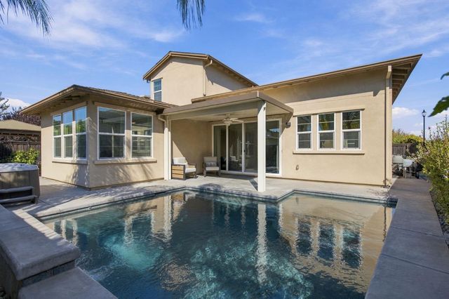 2025 Smokehouse Way, Roseville, CA 95747