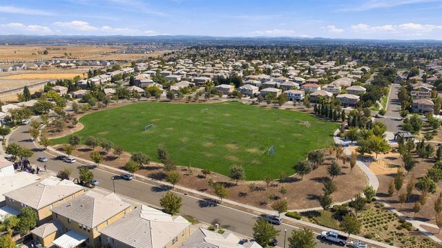 2025 Smokehouse Way, Roseville, CA 95747