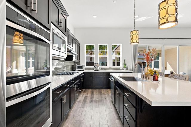 2025 Smokehouse Way, Roseville, CA 95747