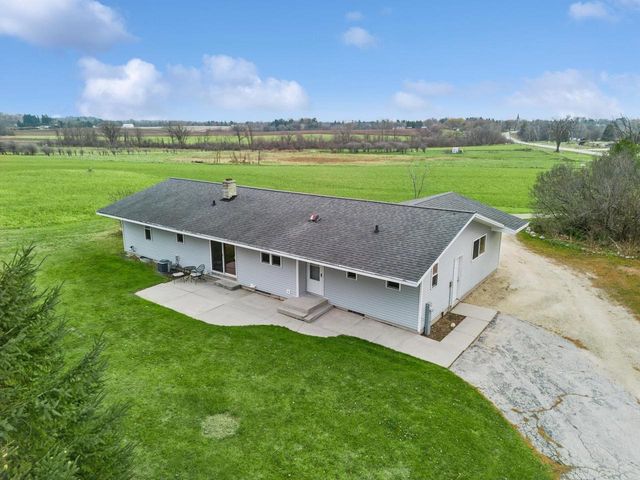 721 N CTH J, Reedsville, WI 54230