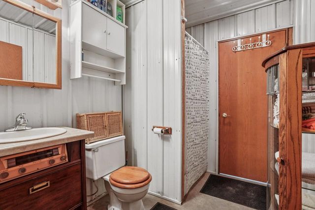 721 N CTH J, Reedsville, WI 54230