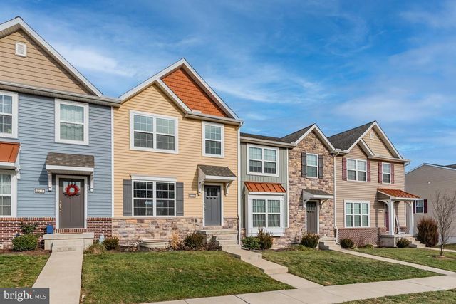 4325 WILD ORCHID LN, Enola, PA 17025
