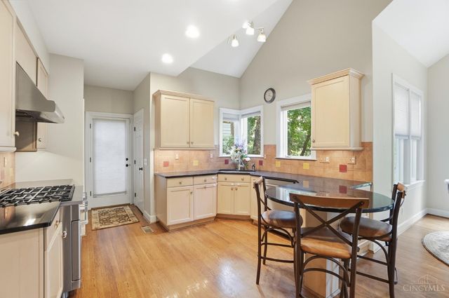 727 Miami Avenue, Terrace Park, OH 45174