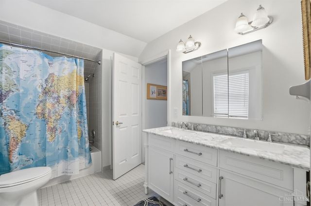 727 Miami Avenue, Terrace Park, OH 45174