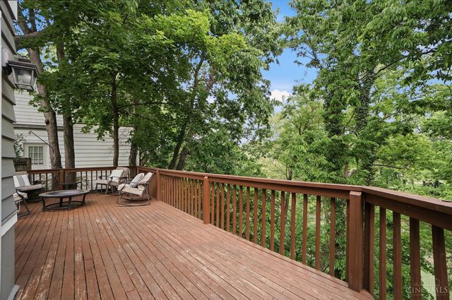 727 Miami Avenue, Terrace Park, OH 45174