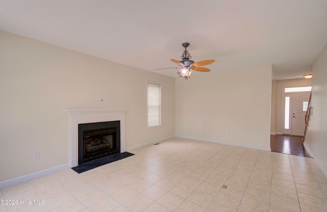 318 Osprey Point Drive, Sneads Ferry, NC 28460