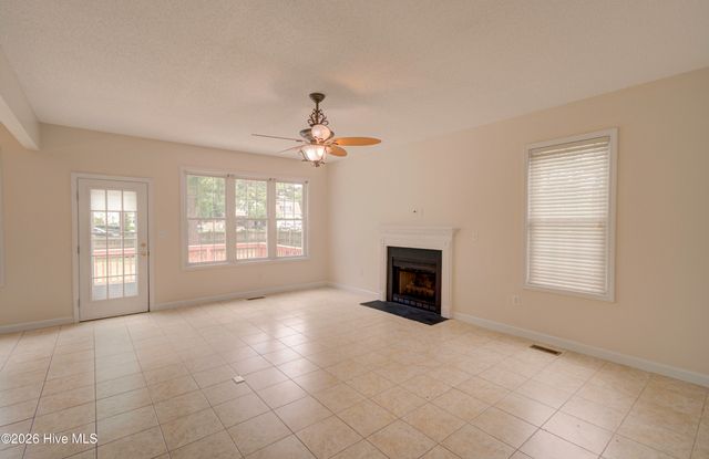 318 Osprey Point Drive, Sneads Ferry, NC 28460