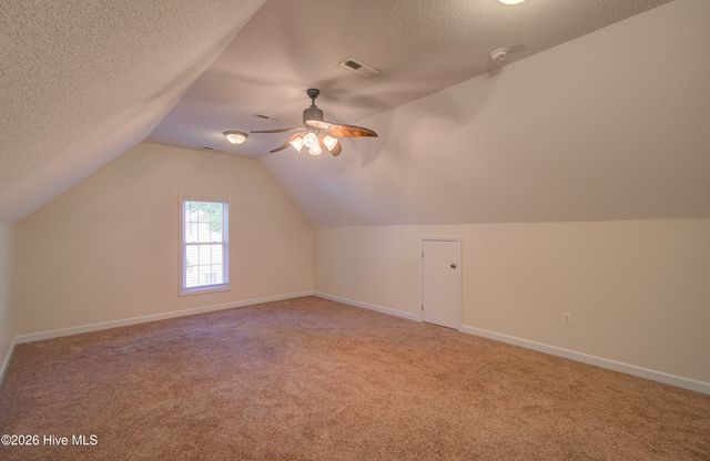 318 Osprey Point Drive, Sneads Ferry, NC 28460