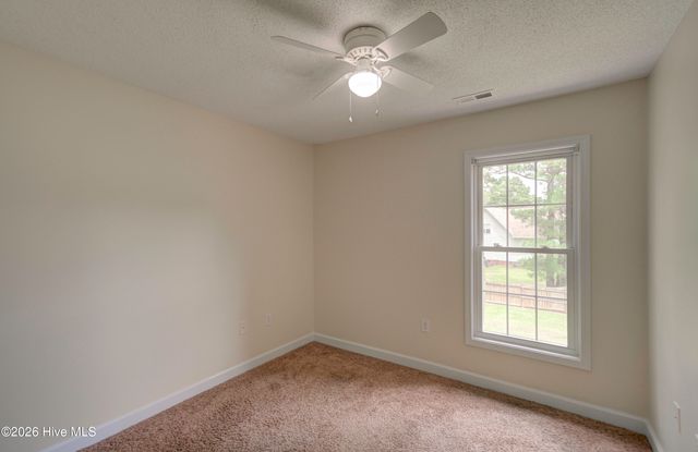 318 Osprey Point Drive, Sneads Ferry, NC 28460