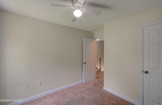 318 Osprey Point Drive, Sneads Ferry, NC 28460