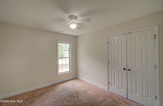 318 Osprey Point Drive, Sneads Ferry, NC 28460
