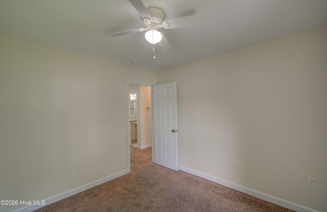 318 Osprey Point Drive, Sneads Ferry, NC 28460