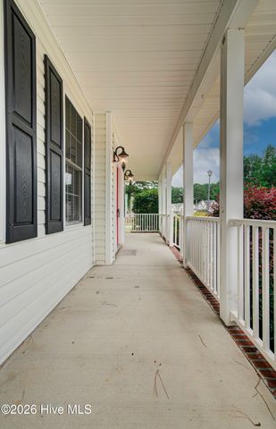 318 Osprey Point Drive, Sneads Ferry, NC 28460