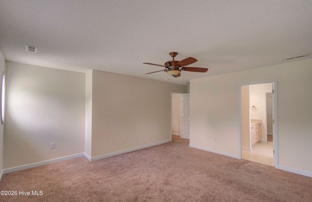 318 Osprey Point Drive, Sneads Ferry, NC 28460