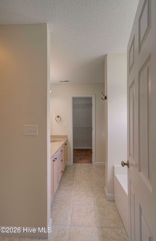 318 Osprey Point Drive, Sneads Ferry, NC 28460