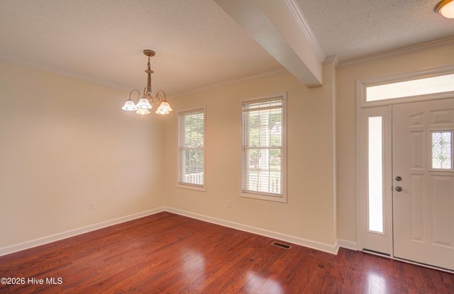 318 Osprey Point Drive, Sneads Ferry, NC 28460