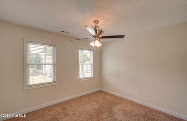 318 Osprey Point Drive, Sneads Ferry, NC 28460