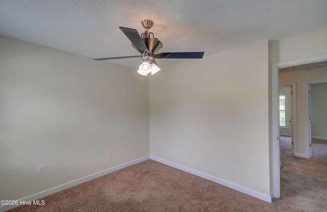 318 Osprey Point Drive, Sneads Ferry, NC 28460
