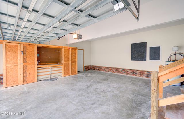 318 Osprey Point Drive, Sneads Ferry, NC 28460