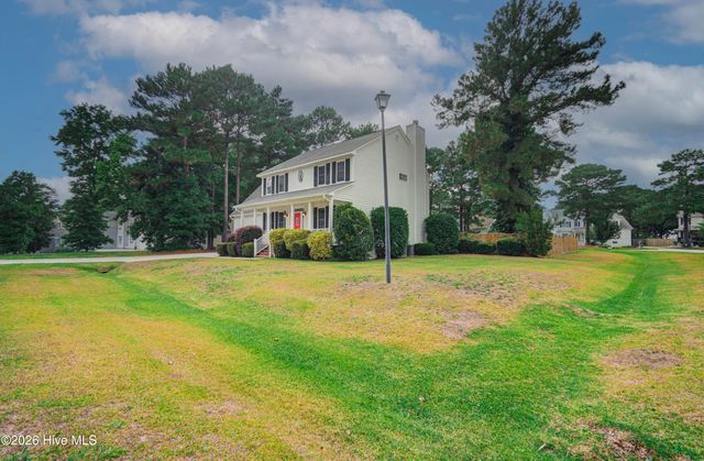 318 Osprey Point Drive, Sneads Ferry, NC 28460