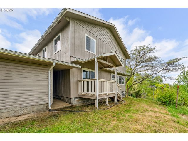 250 VALLEY VIEW Rd, Sutherlin, OR 97479
