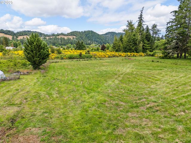 250 VALLEY VIEW Rd, Sutherlin, OR 97479
