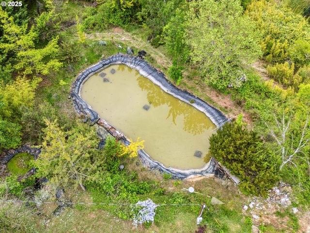 250 VALLEY VIEW Rd, Sutherlin, OR 97479