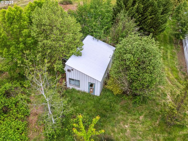 250 VALLEY VIEW Rd, Sutherlin, OR 97479