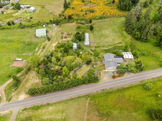 250 VALLEY VIEW Rd, Sutherlin, OR 97479