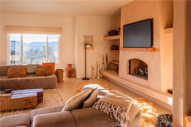 5802 Olema Road, Yucca Valley, CA 92284