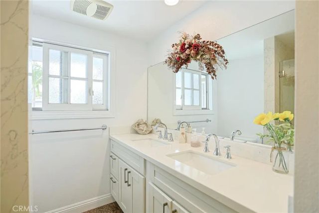 25532 Charlemagne, Laguna Hills, CA 92653
