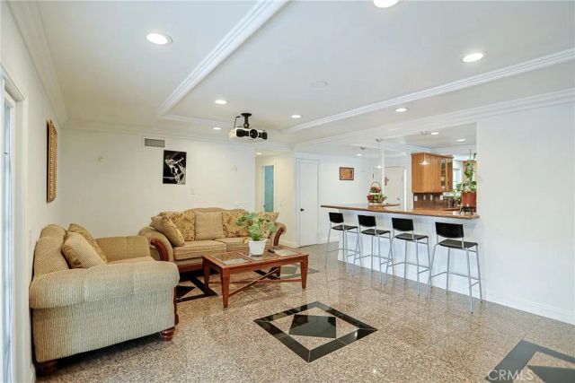 25532 Charlemagne, Laguna Hills, CA 92653