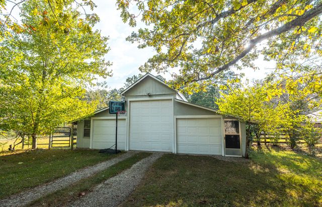 658 Rr 63, Cabool, MO 65689