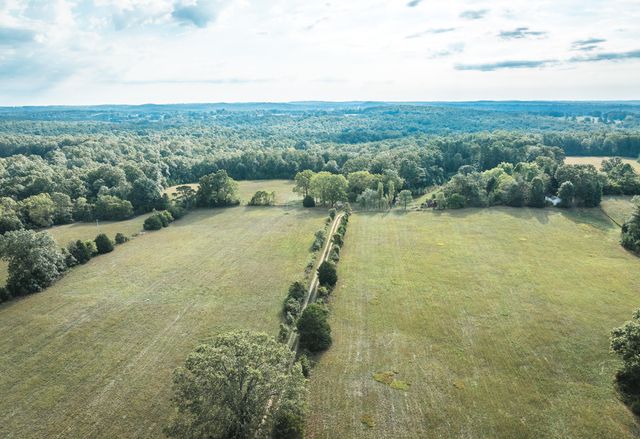 658 Rr 63, Cabool, MO 65689