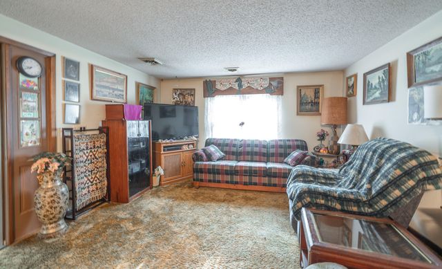 658 Rr 63, Cabool, MO 65689